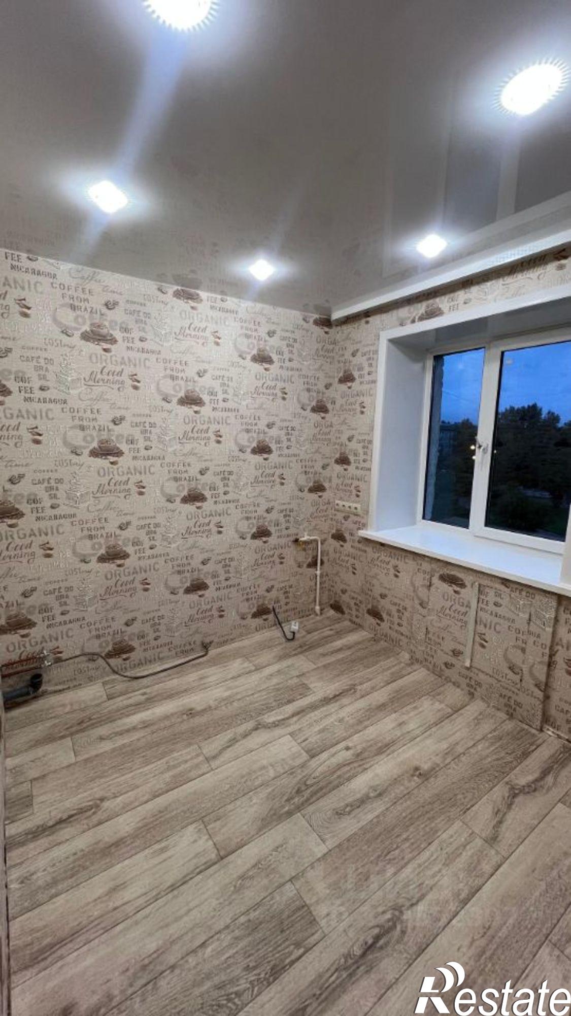 Купить квартиру за 3 100 000 рублей на 10-й микрорайон, 37