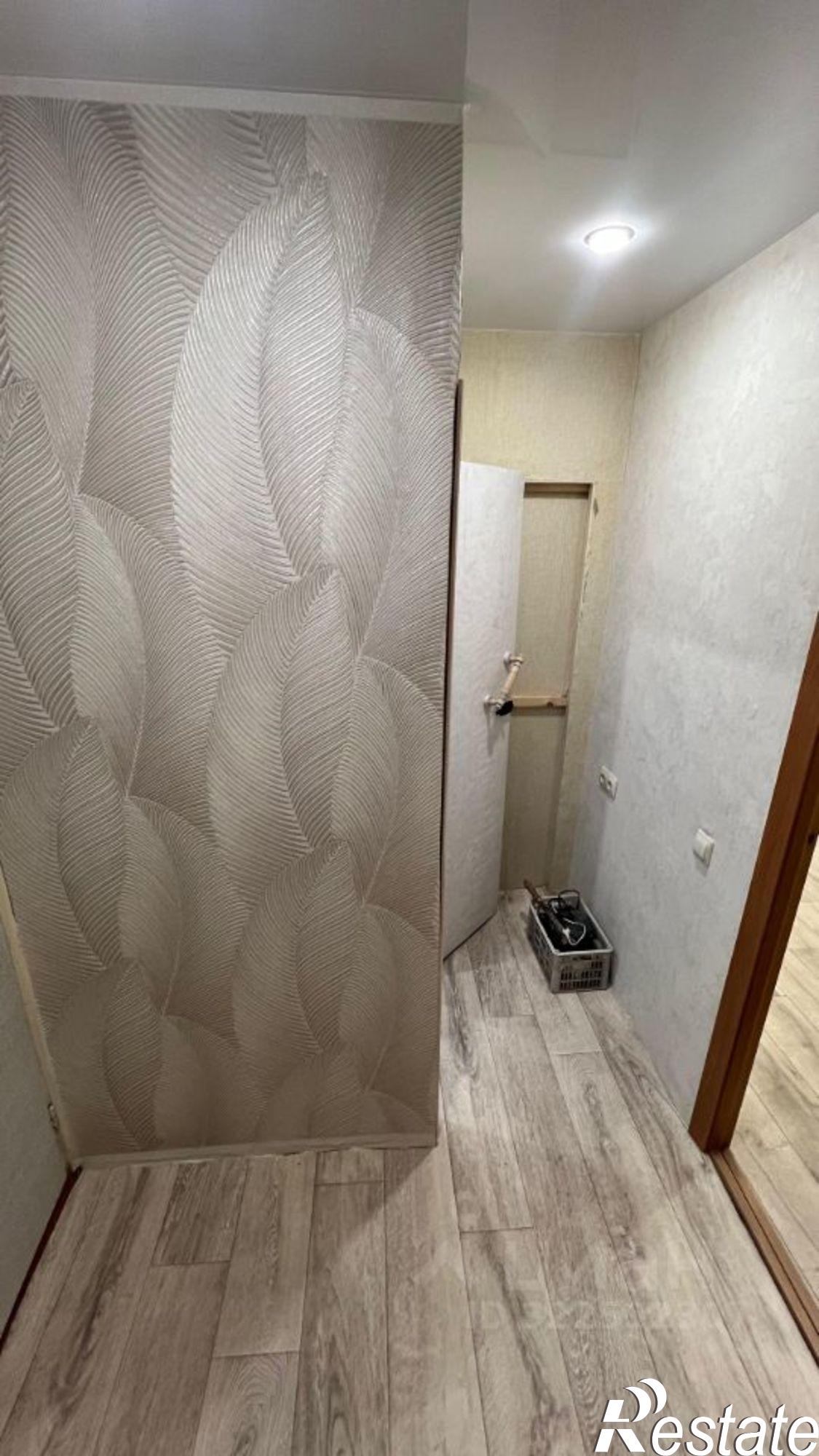 Купить квартиру за 3 100 000 рублей на 10-й микрорайон, 37