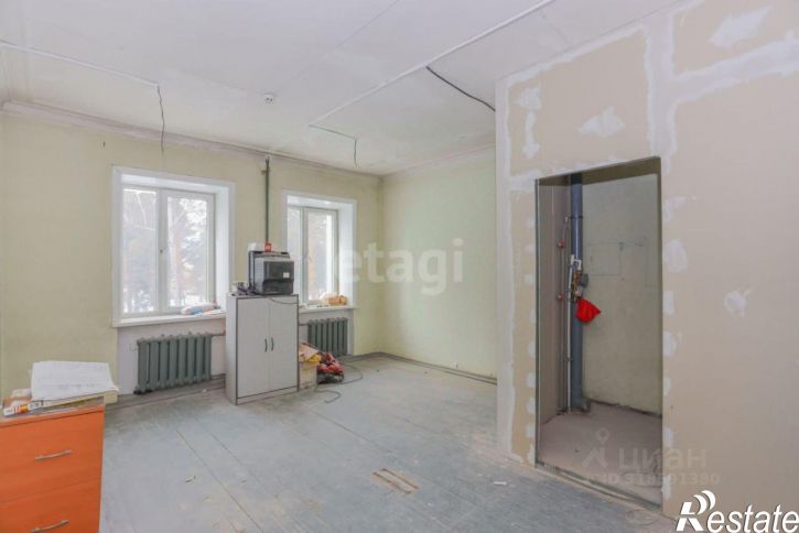 2-комн квартира улица Александра Матросова, 41,  д. 41