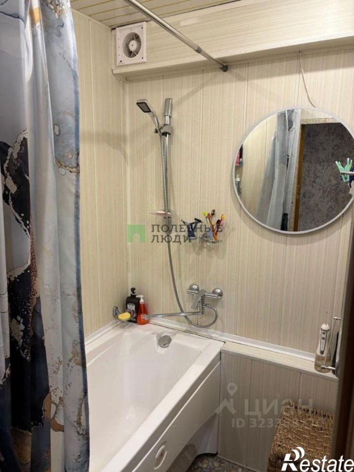 3-комн квартира 92/93 кв-л, д.17