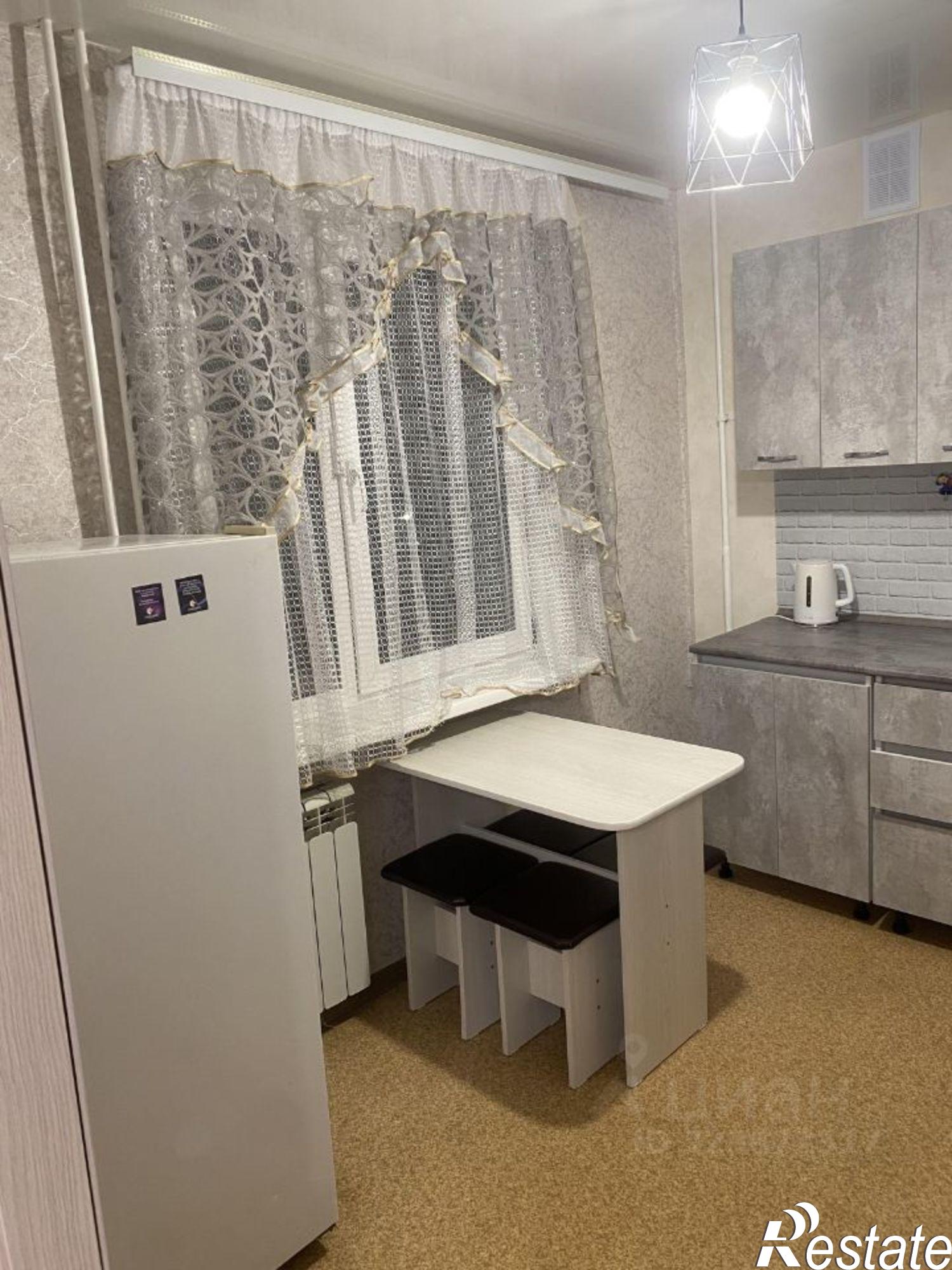 Сдать квартиру за 16 500 рублей на 8-й микрорайон, 93