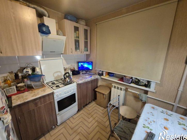 3-комн квартира ул 40 лет Октября, 38,  д. 38