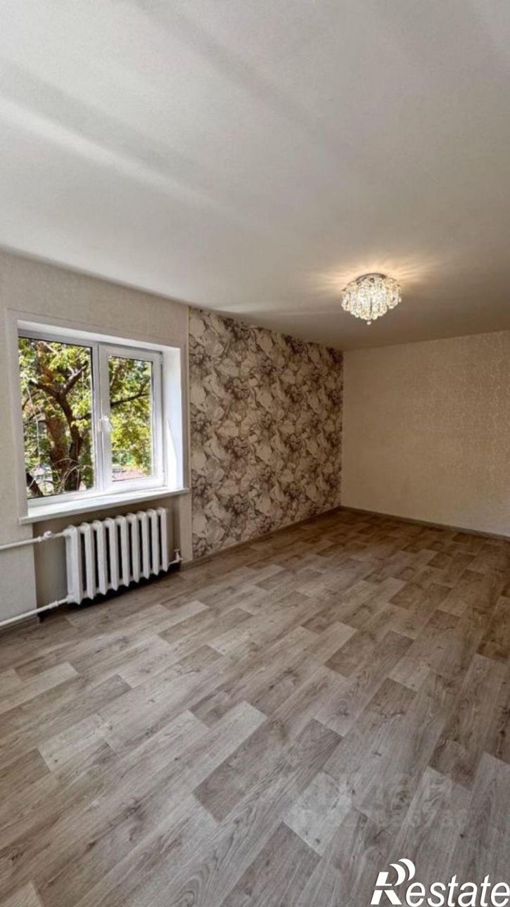 2-комн квартира 82-й квартал, 9