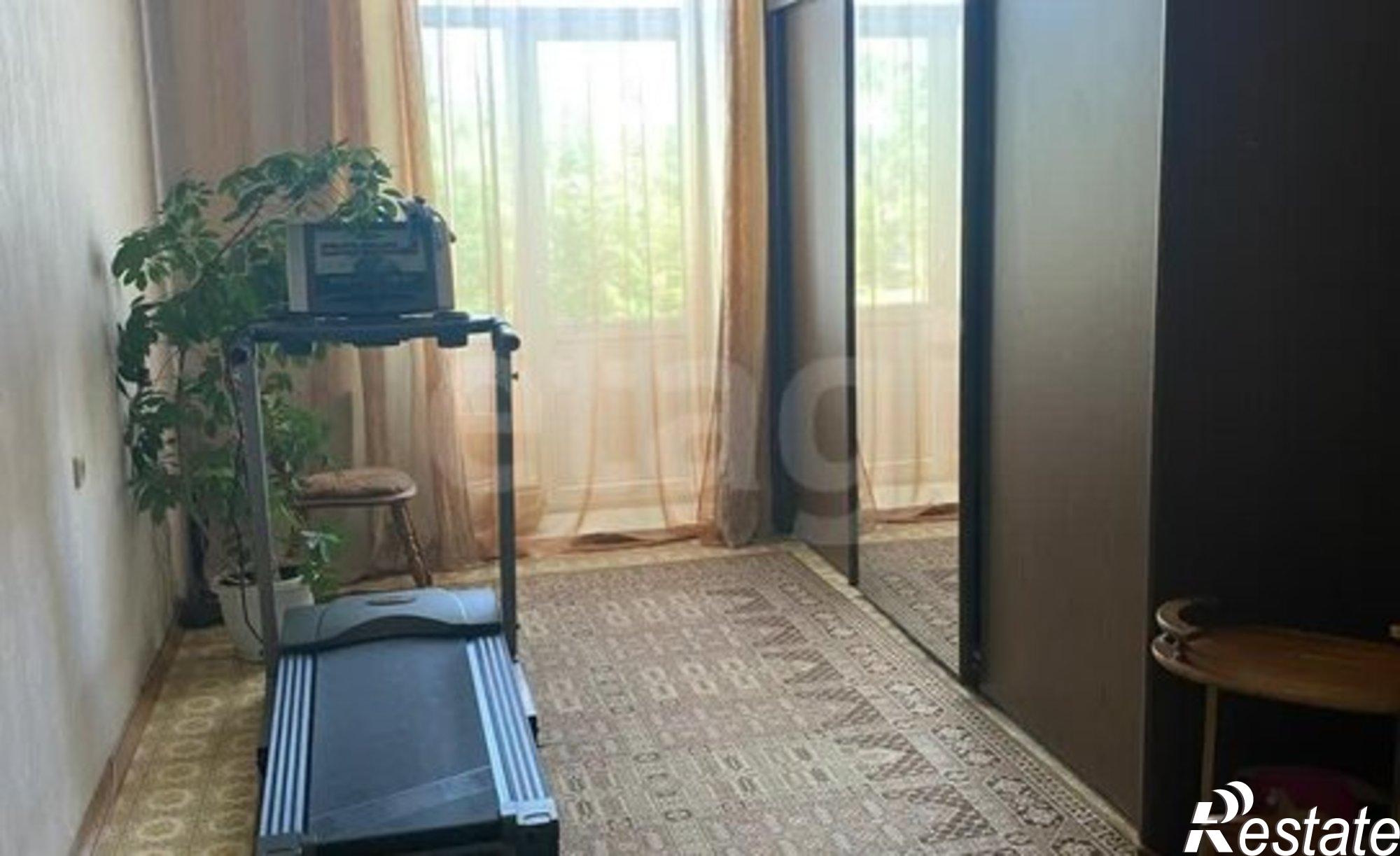 Купить квартиру за 10 000 000 рублей на пр-кт Карла Маркса, 44