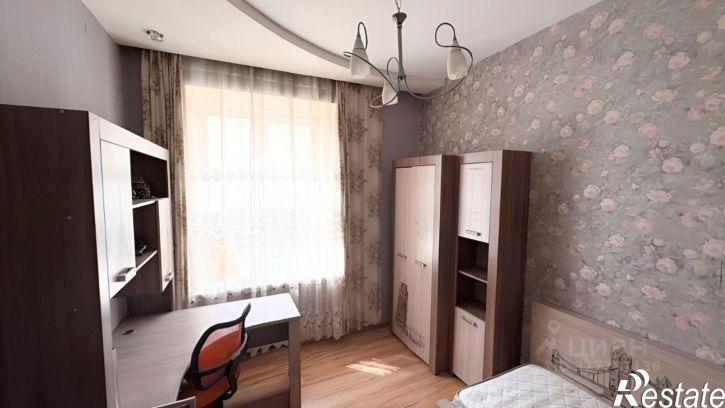 4-комн квартира ул Горького, 18,  д. 18