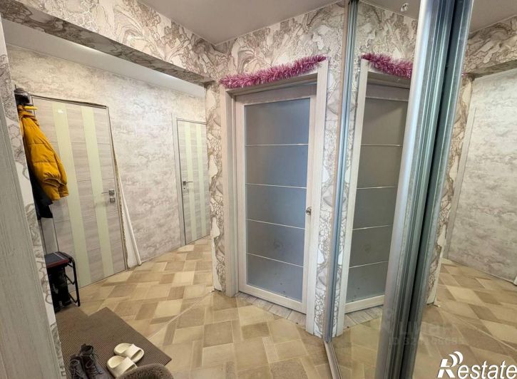 2-комн квартира микрорайон 6А, 25