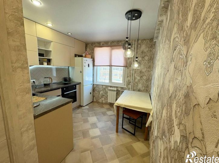 2-комн квартира микрорайон 6А, 25