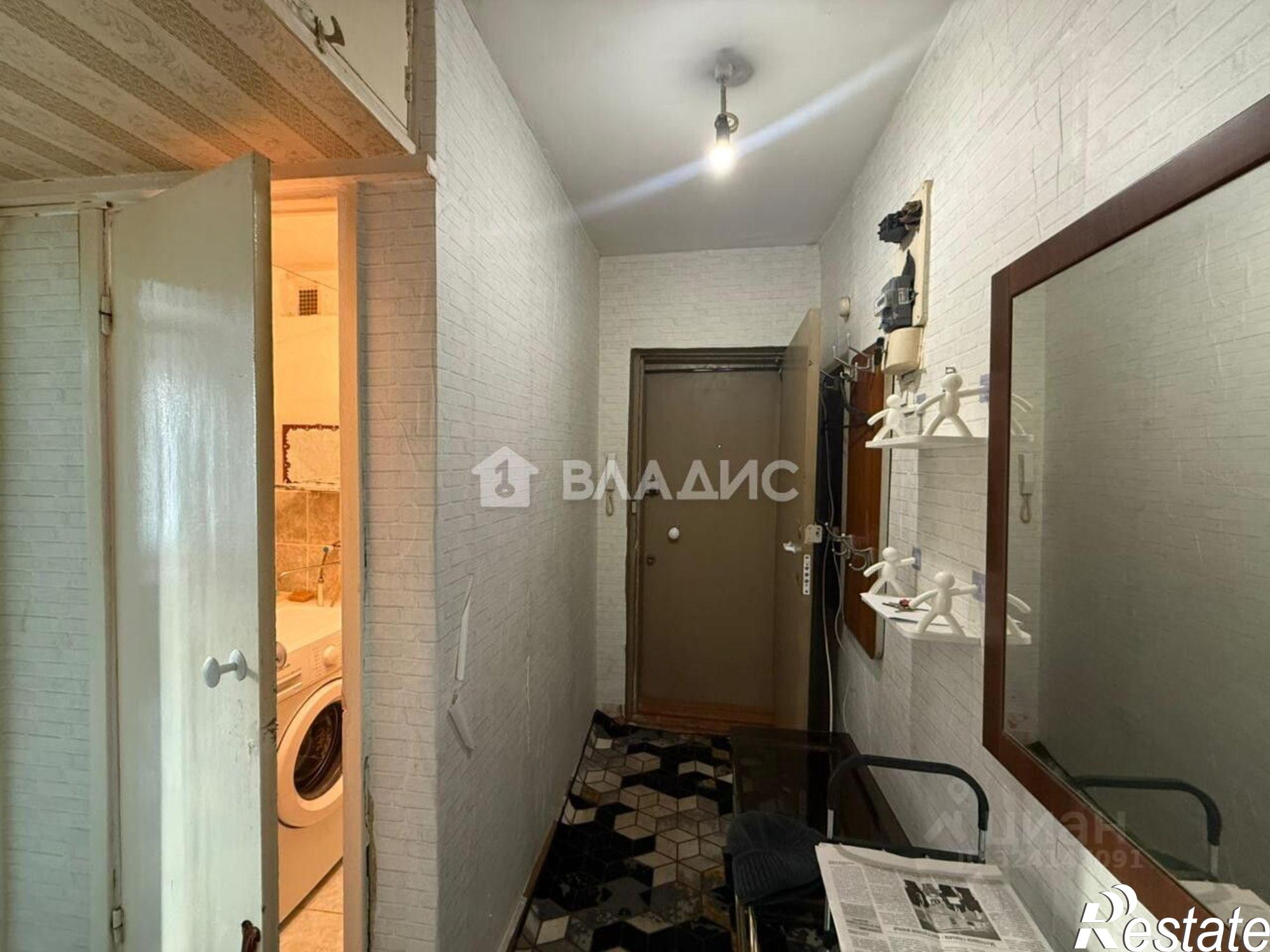 Купить квартиру за 3 500 000 рублей на 10-й микрорайон, 47