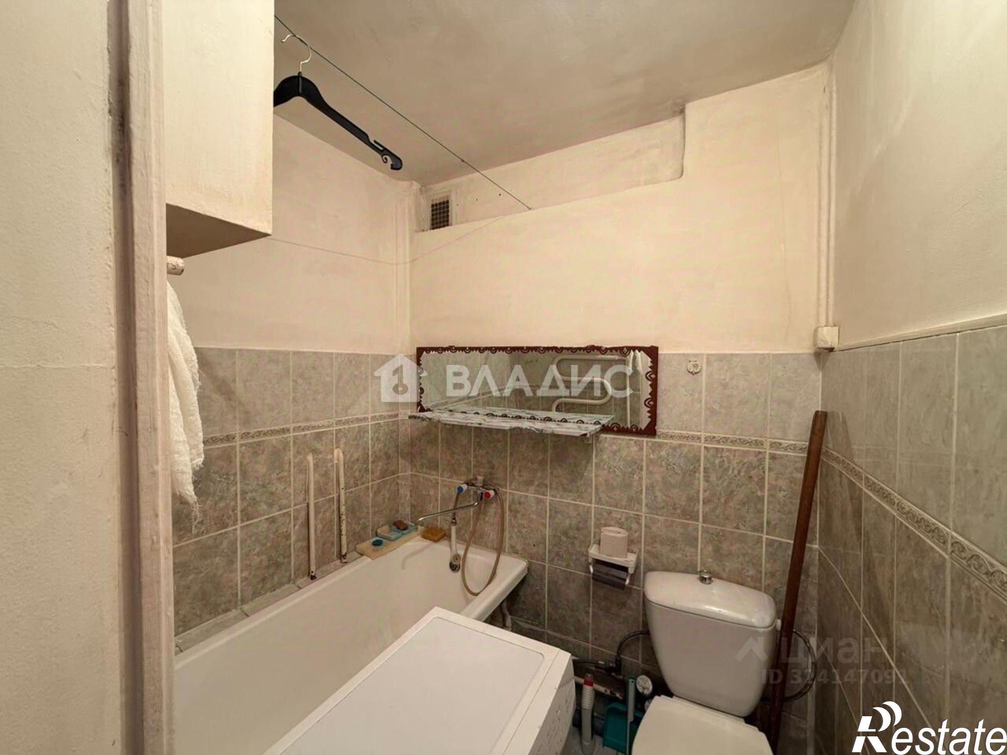 Купить квартиру за 3 500 000 рублей на 10-й микрорайон, 47