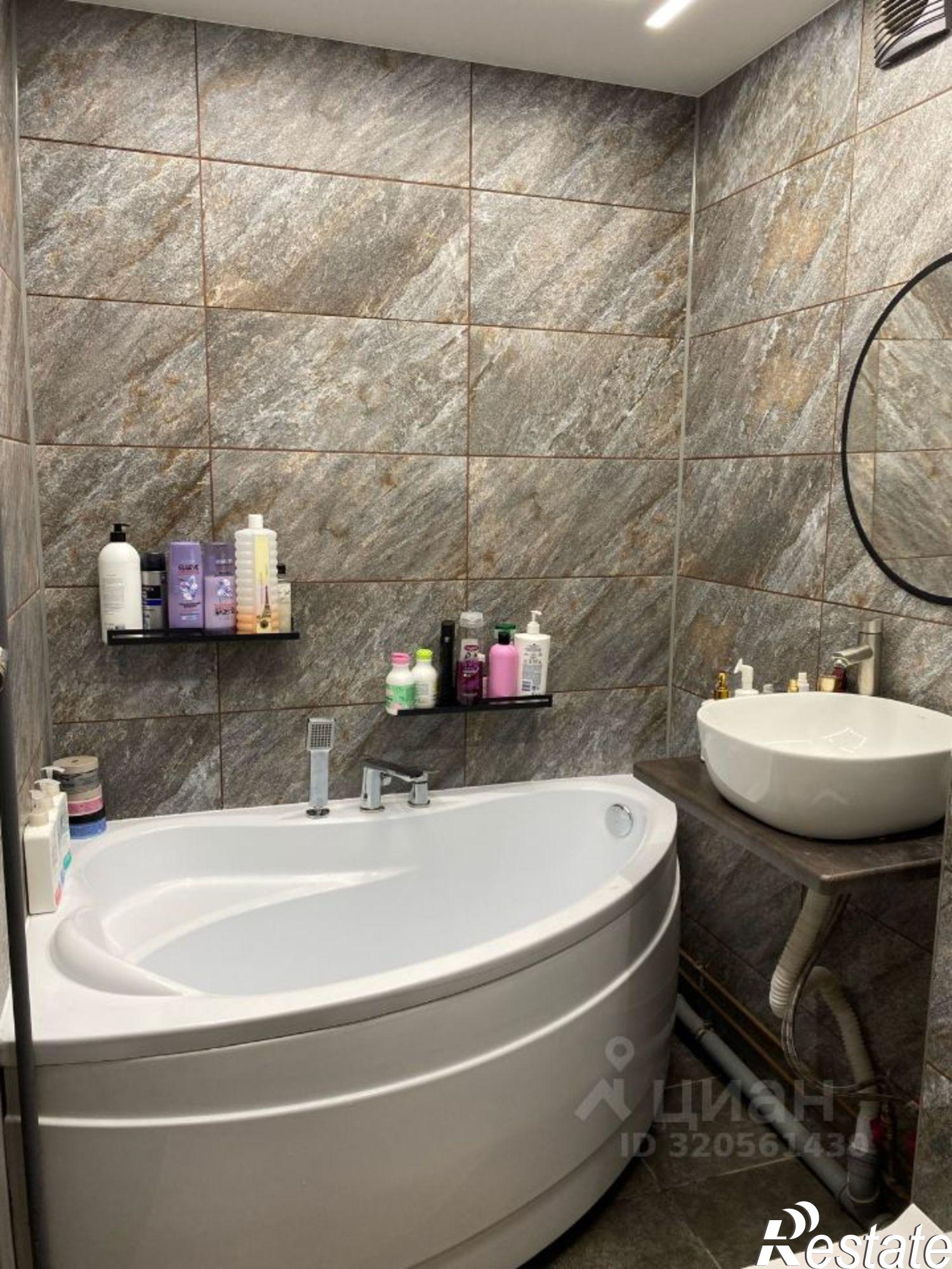 Купить квартиру за 4 700 000 рублей на 10-й микрорайон, 41