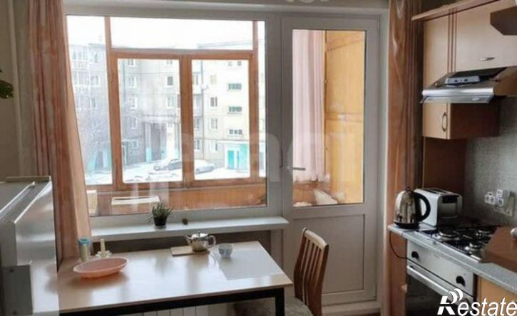 2-комн квартира 17-й микрорайон, 1