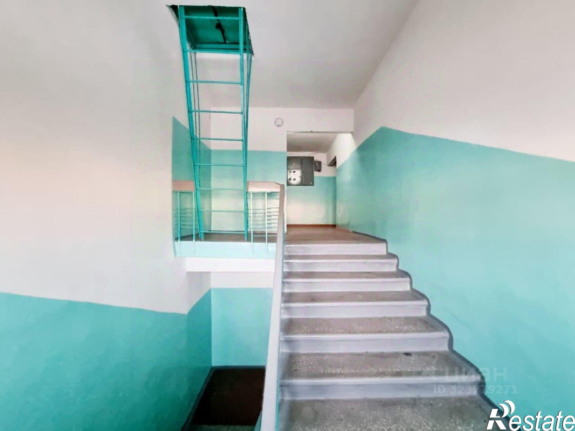 Купить квартиру за 3 750 000 рублей на 17-й микрорайон, 12