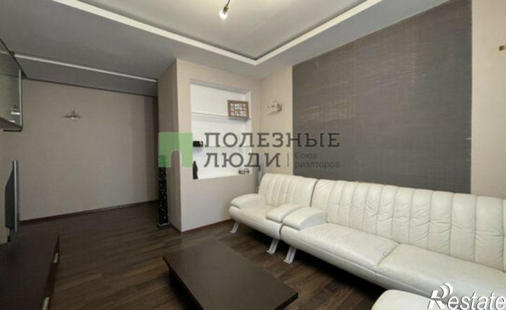 3-комн квартира 74-й квартал, 1