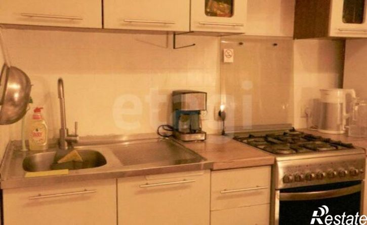 3-комн квартира 8-й микрорайон, 18