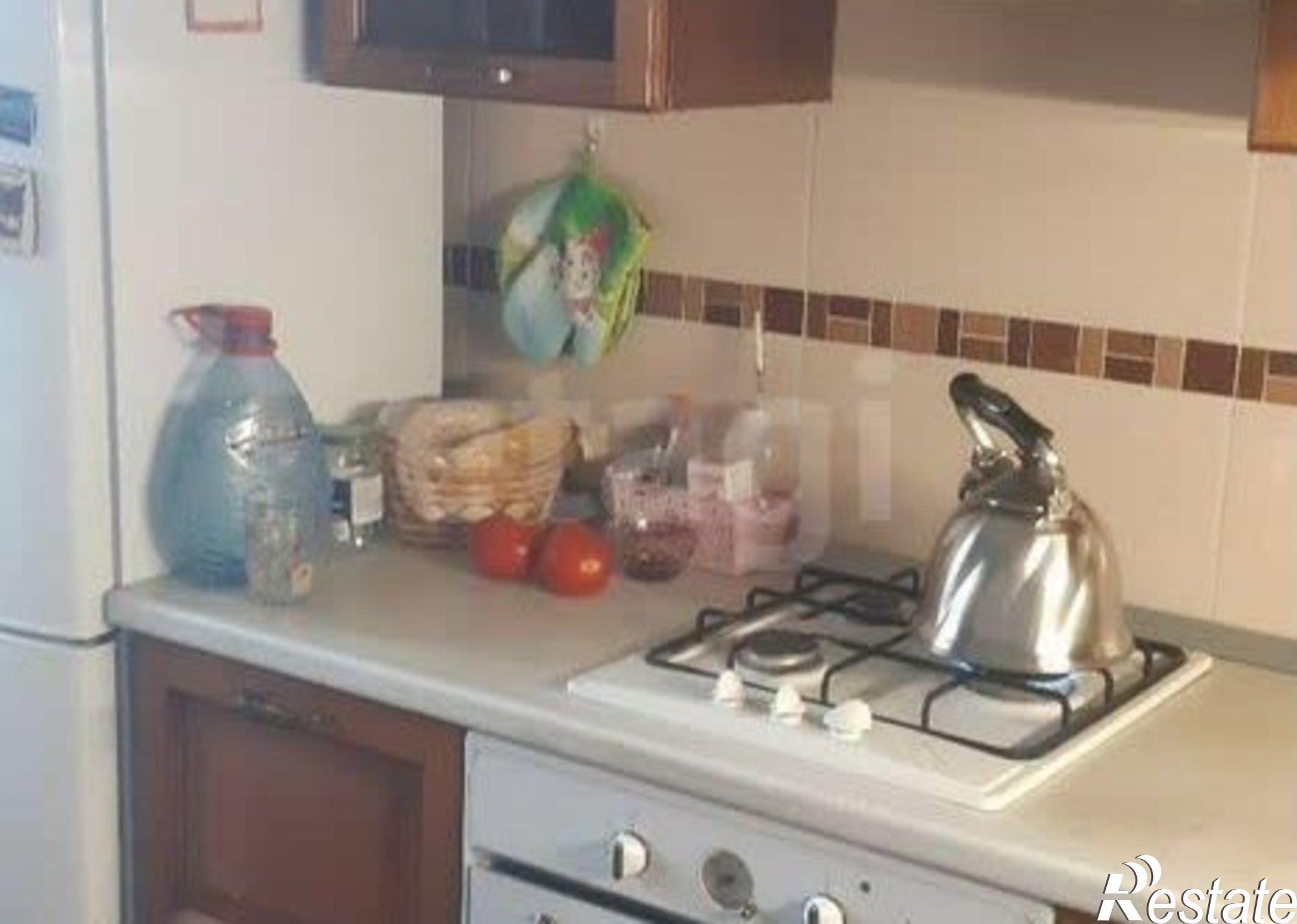 Купить квартиру за 6 100 000 рублей на 18-й микрорайон, 4