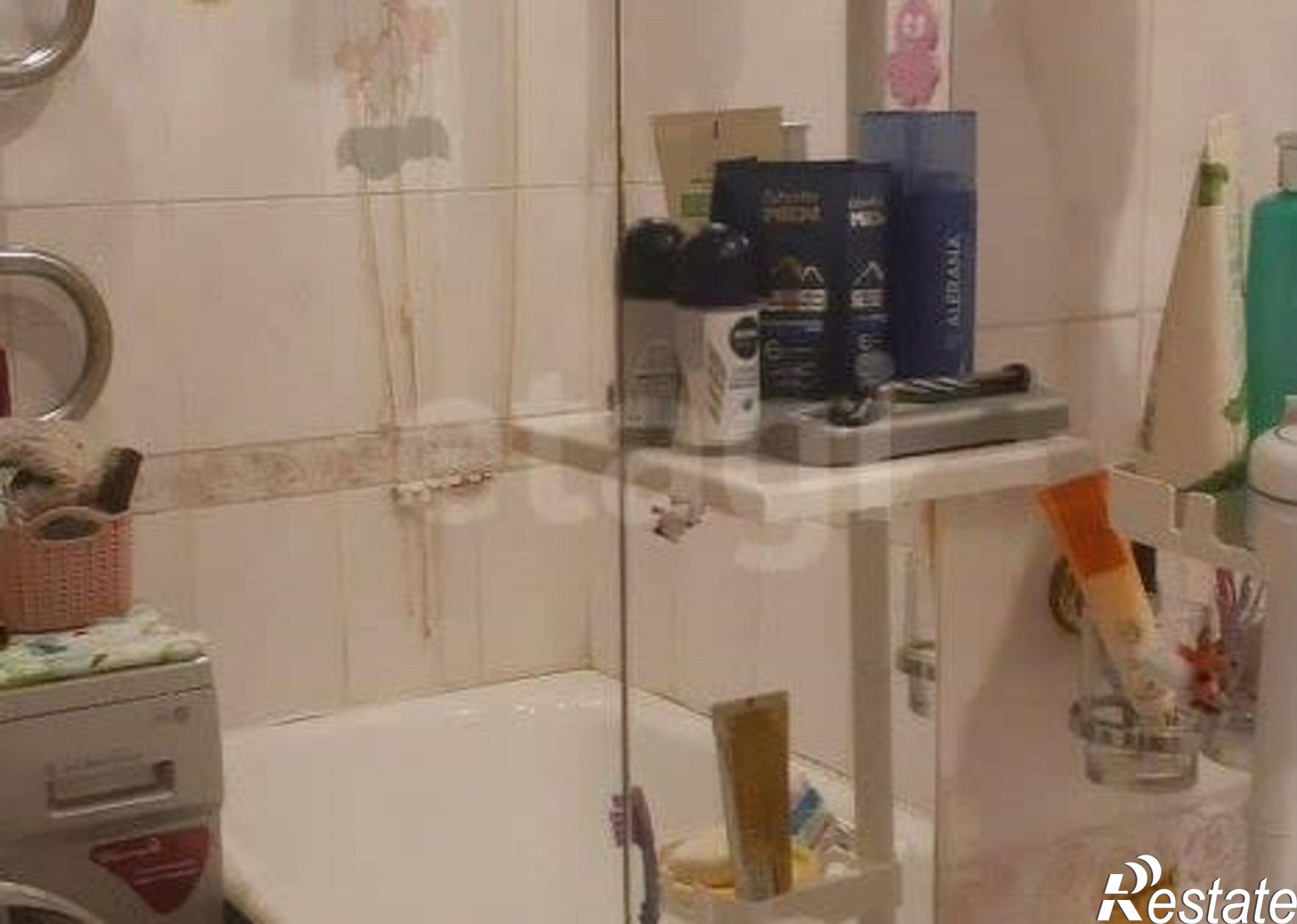 Купить квартиру за 6 100 000 рублей на 18-й микрорайон, 4