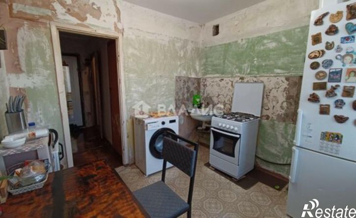 2-комн квартира 8-й микрорайон, 93