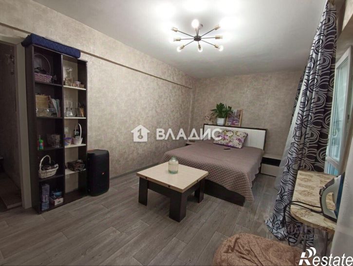 2-комн квартира 8-й микрорайон, 93