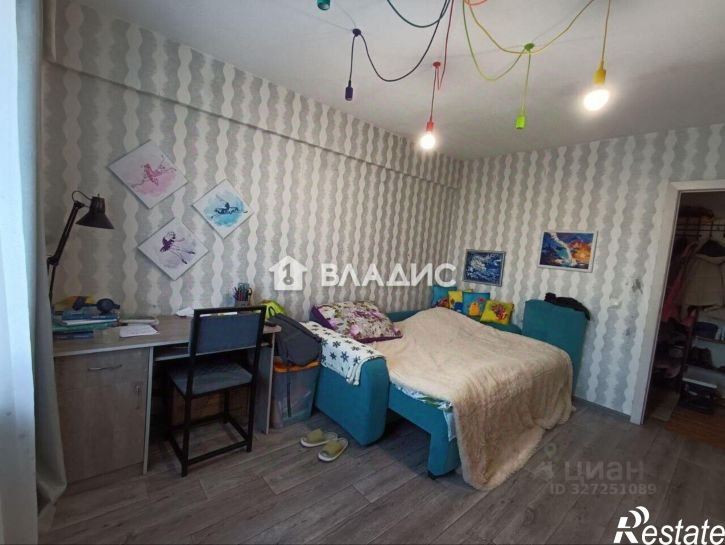 2-комн квартира 8-й микрорайон, 93
