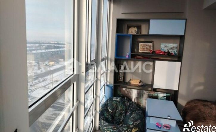 3-комн квартира 18-й микрорайон, 20