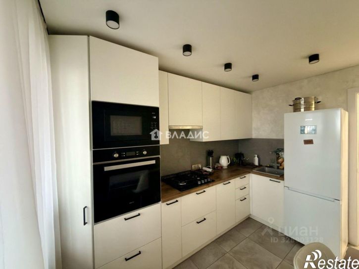 2-комн квартира 11-й микрорайон, 7