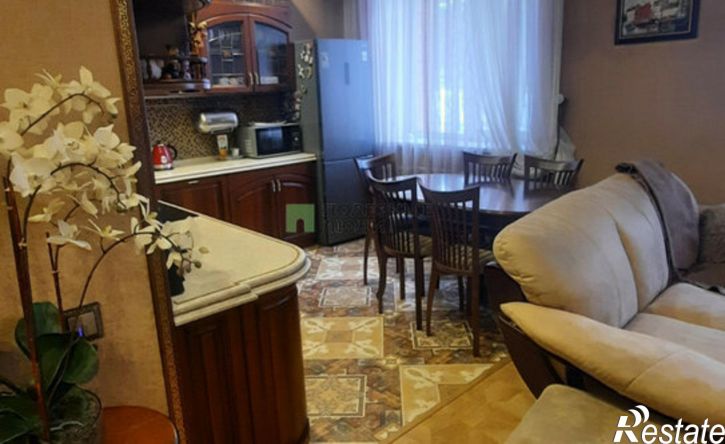 2-комн квартира 33-й микрорайон, 24
