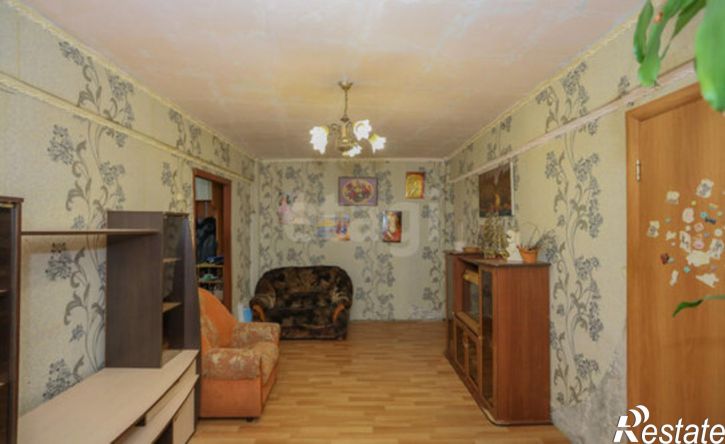 3-комн квартира 92-й квартал, 11