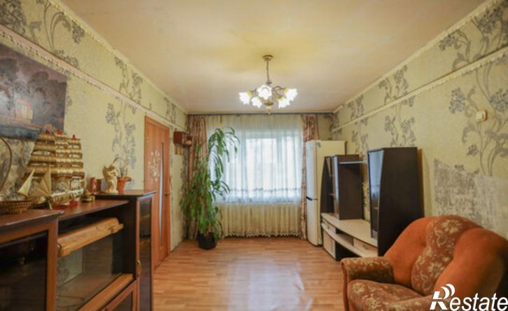 3-комн квартира 92-й квартал, 11