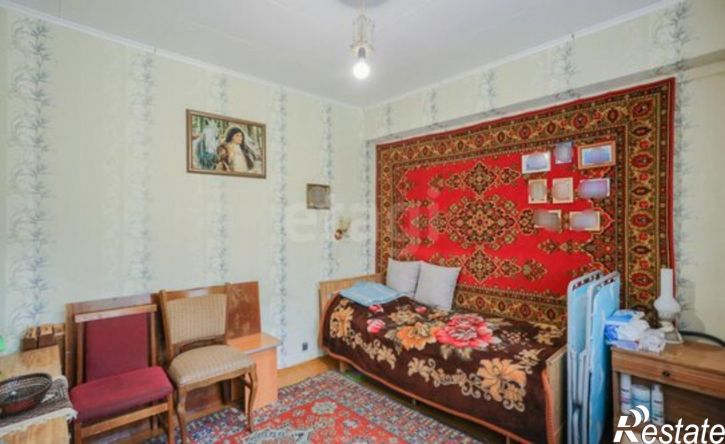 4-комн квартира 10-й микрорайон, 98