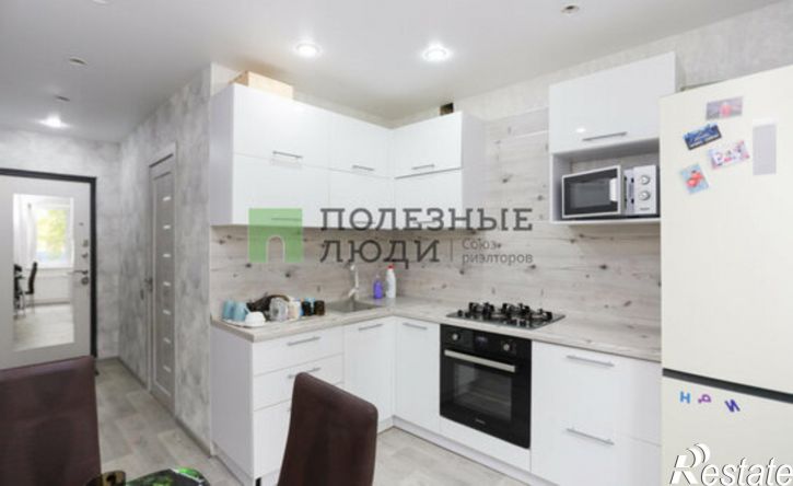 3-комн квартира микрорайон 12А, 9