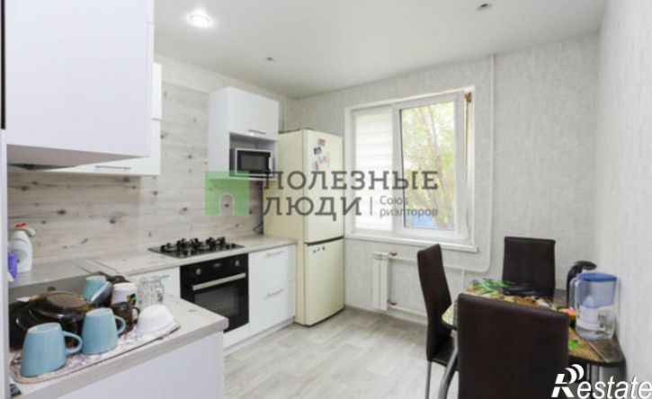 3-комн квартира микрорайон 12А, 9