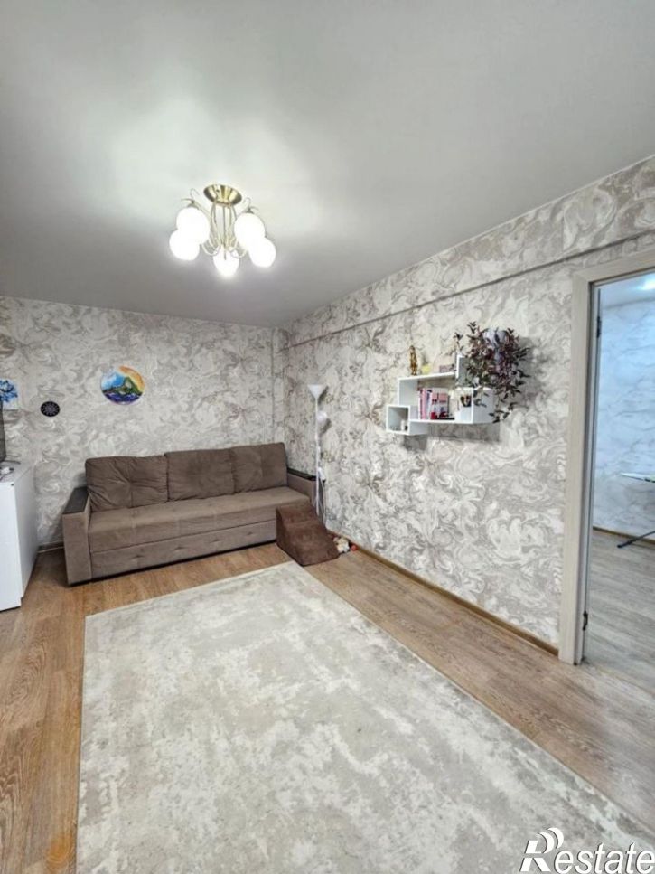 2-комн квартира 12-й микрорайон, 4