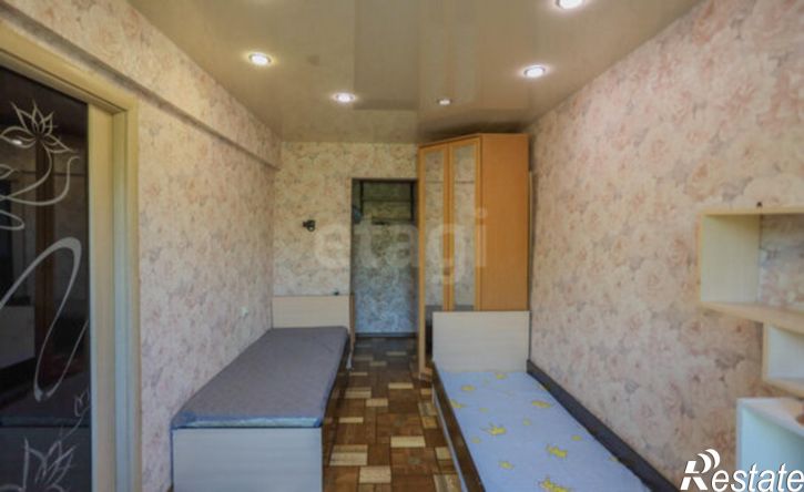 2-комн квартира 12-й микрорайон, 1