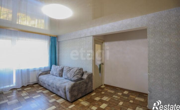 2-комн квартира 12-й микрорайон, 1