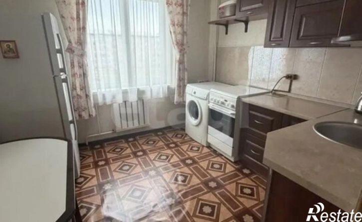 3-комн квартира 18-й микрорайон, 1