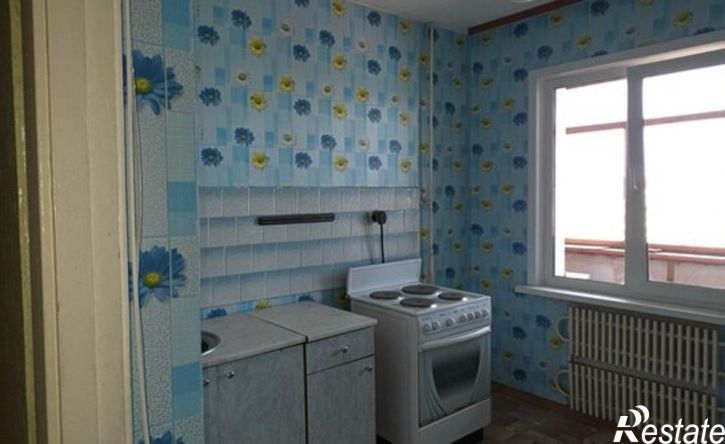 3-комн квартира 33-й микрорайон, 11
