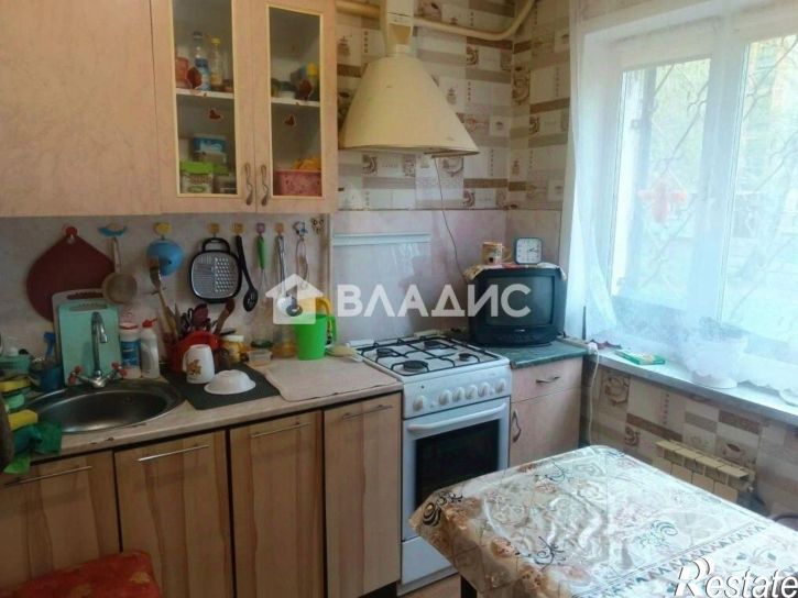 3-комн квартира 9-й микрорайон, 23