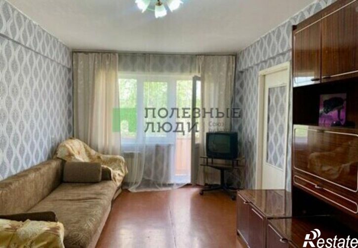 2-комн квартира 8-й микрорайон, 7