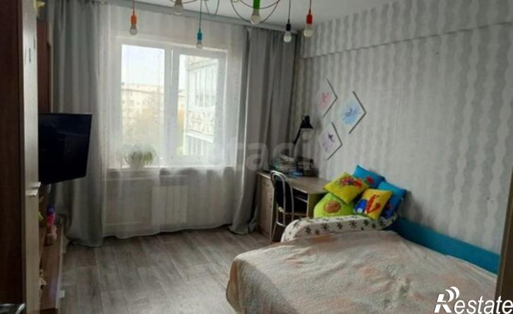2-комн квартира 8-й микрорайон, 93