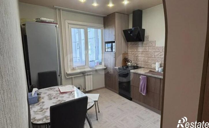 3-комн квартира 8-й микрорайон, 93