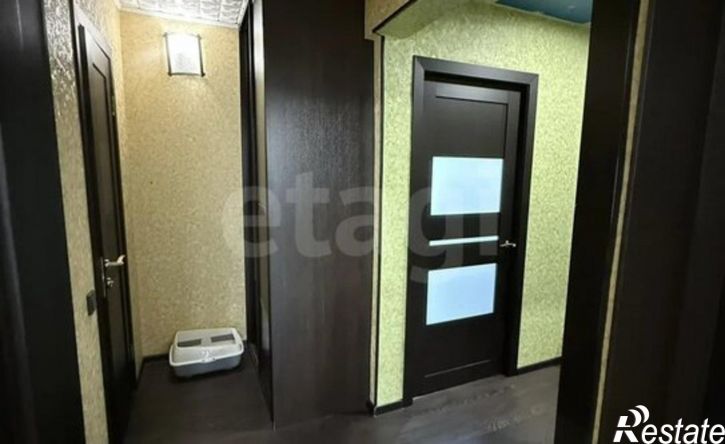 2-комн квартира 18-й микрорайон, 1