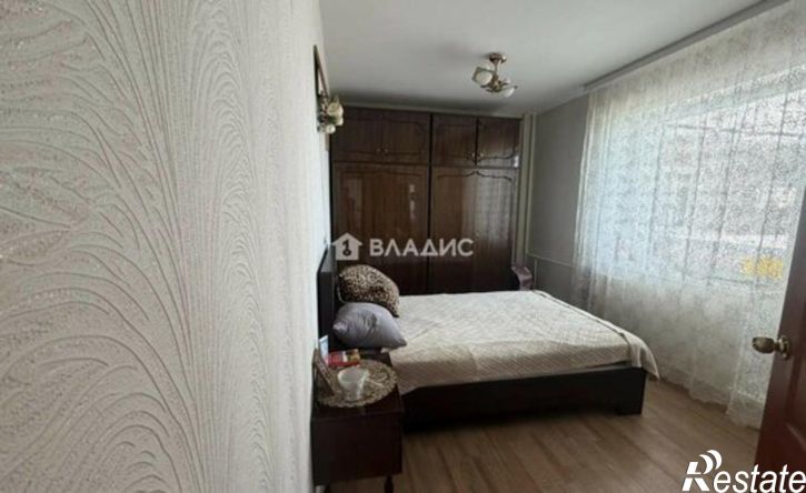 3-комн квартира 8-й микрорайон, 93