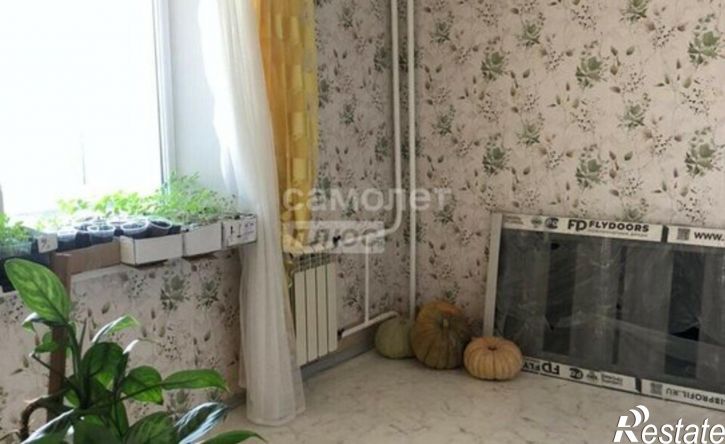 3-комн квартира 8-й микрорайон, 93