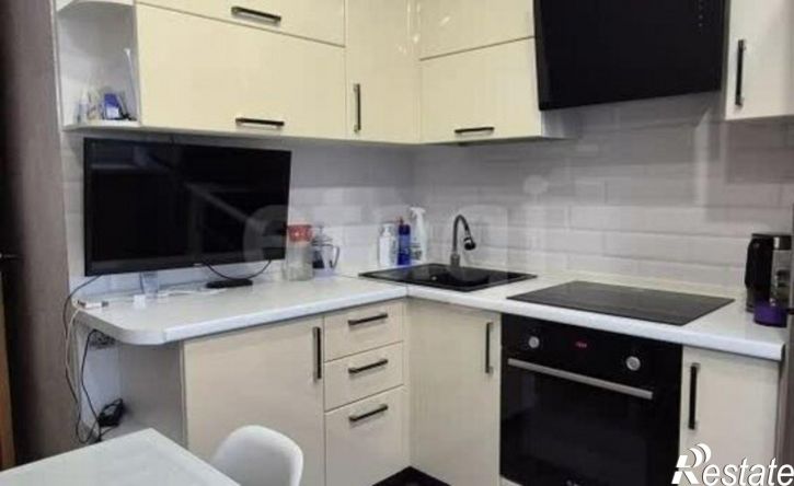 2-комн квартира 10-й микрорайон, 44