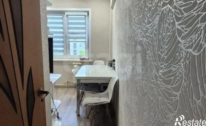 2-комн квартира 10-й микрорайон, 44