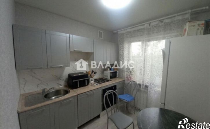 2-комн квартира квартал Л, 3