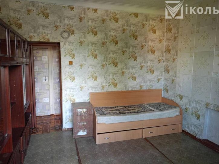 2-комн квартира -, 26