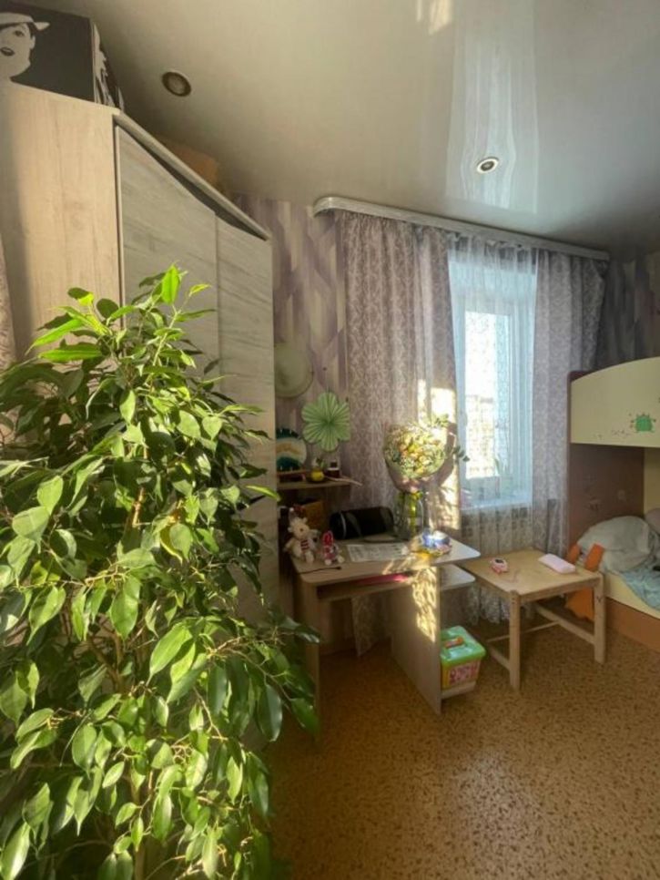 3-комн квартира 24-й кв-л, 6