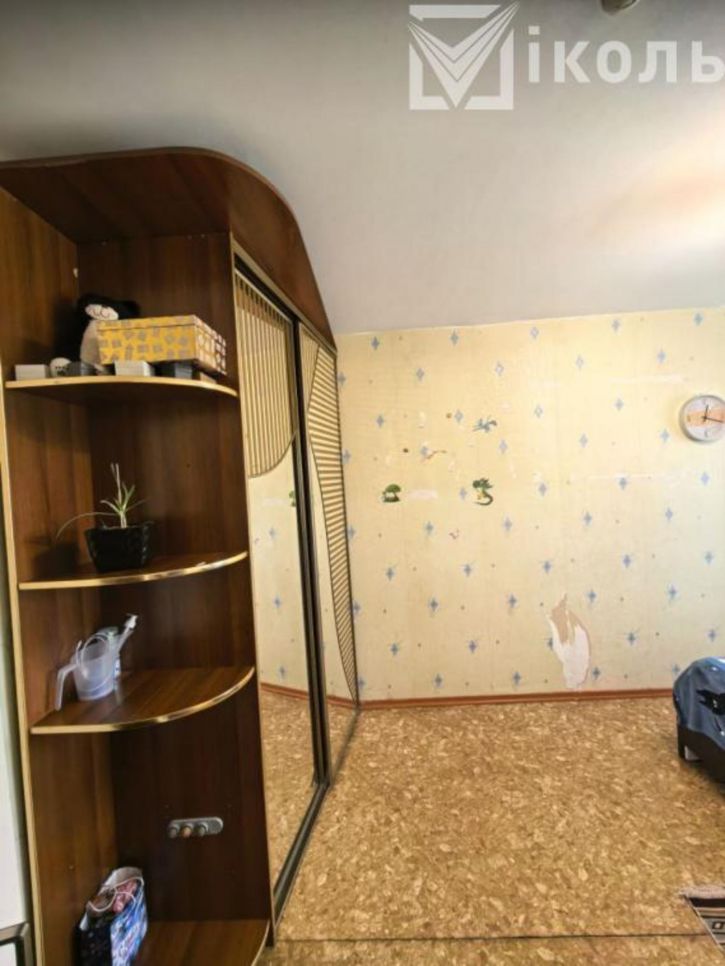 2-комн квартира -, 1