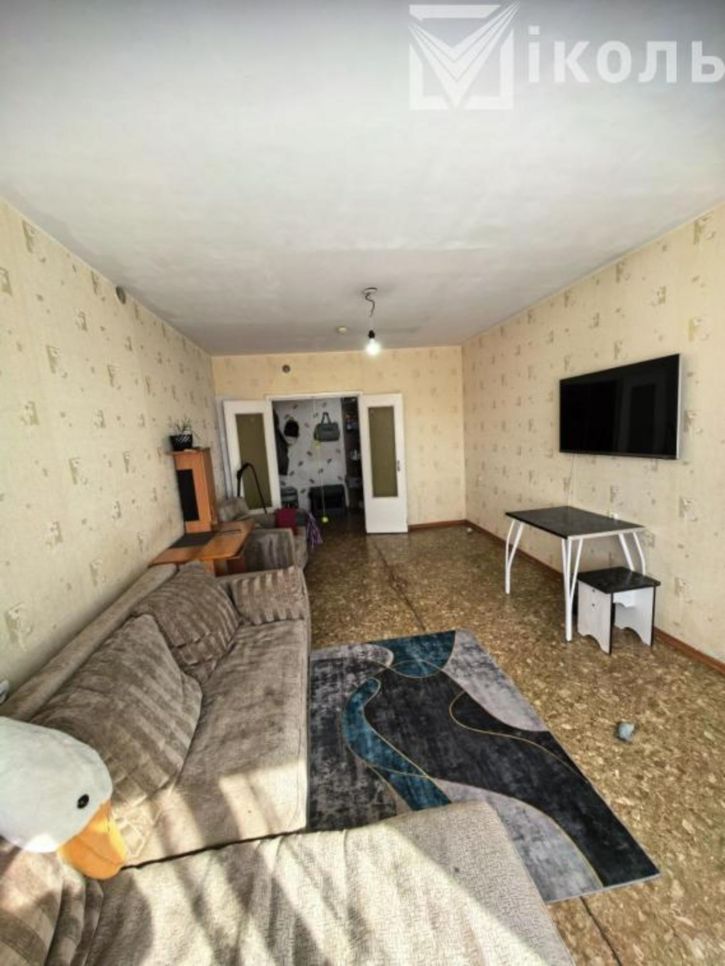 2-комн квартира -, 1